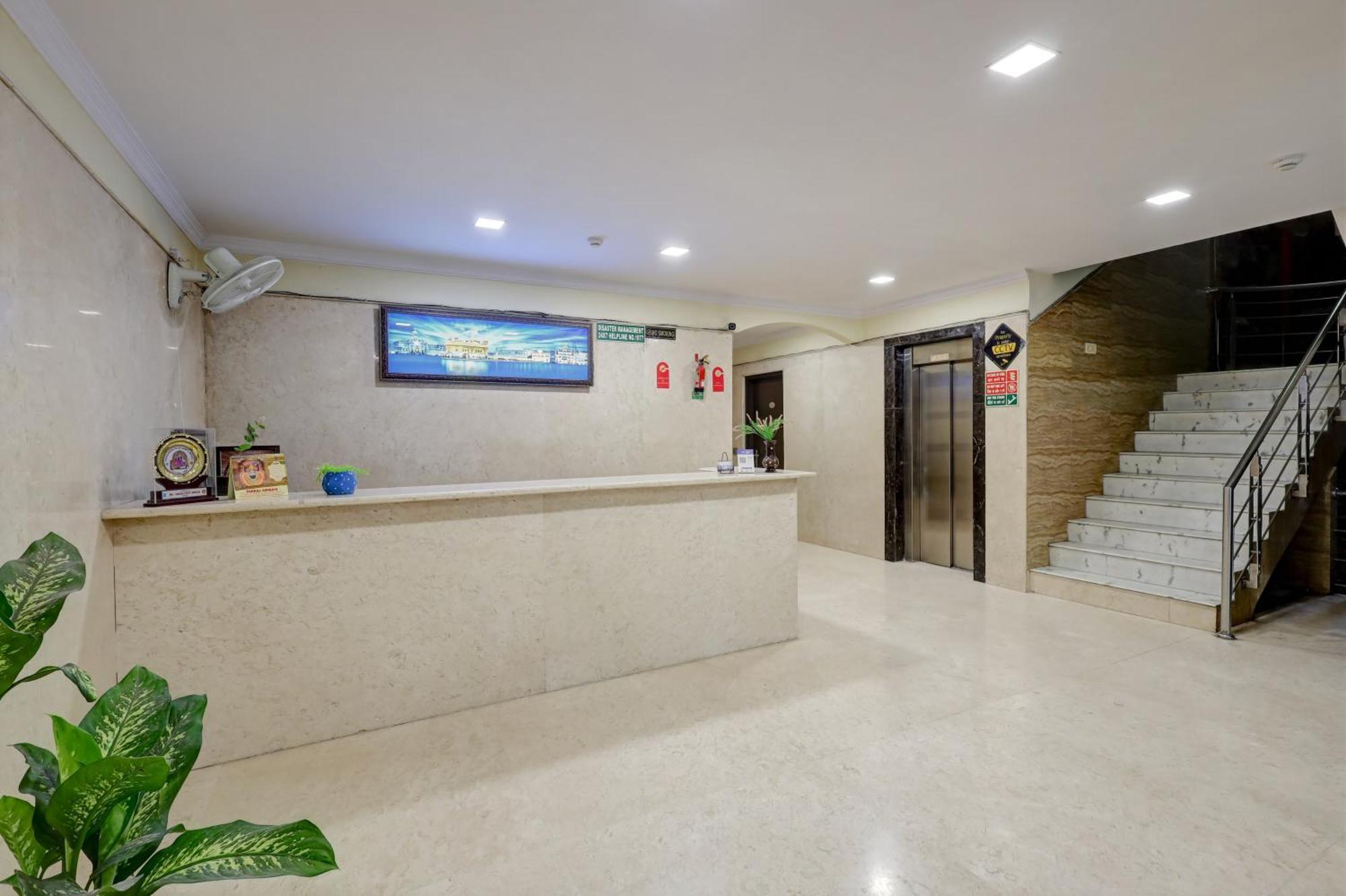 דלהי Hotel Singh Palace מראה חיצוני תמונה