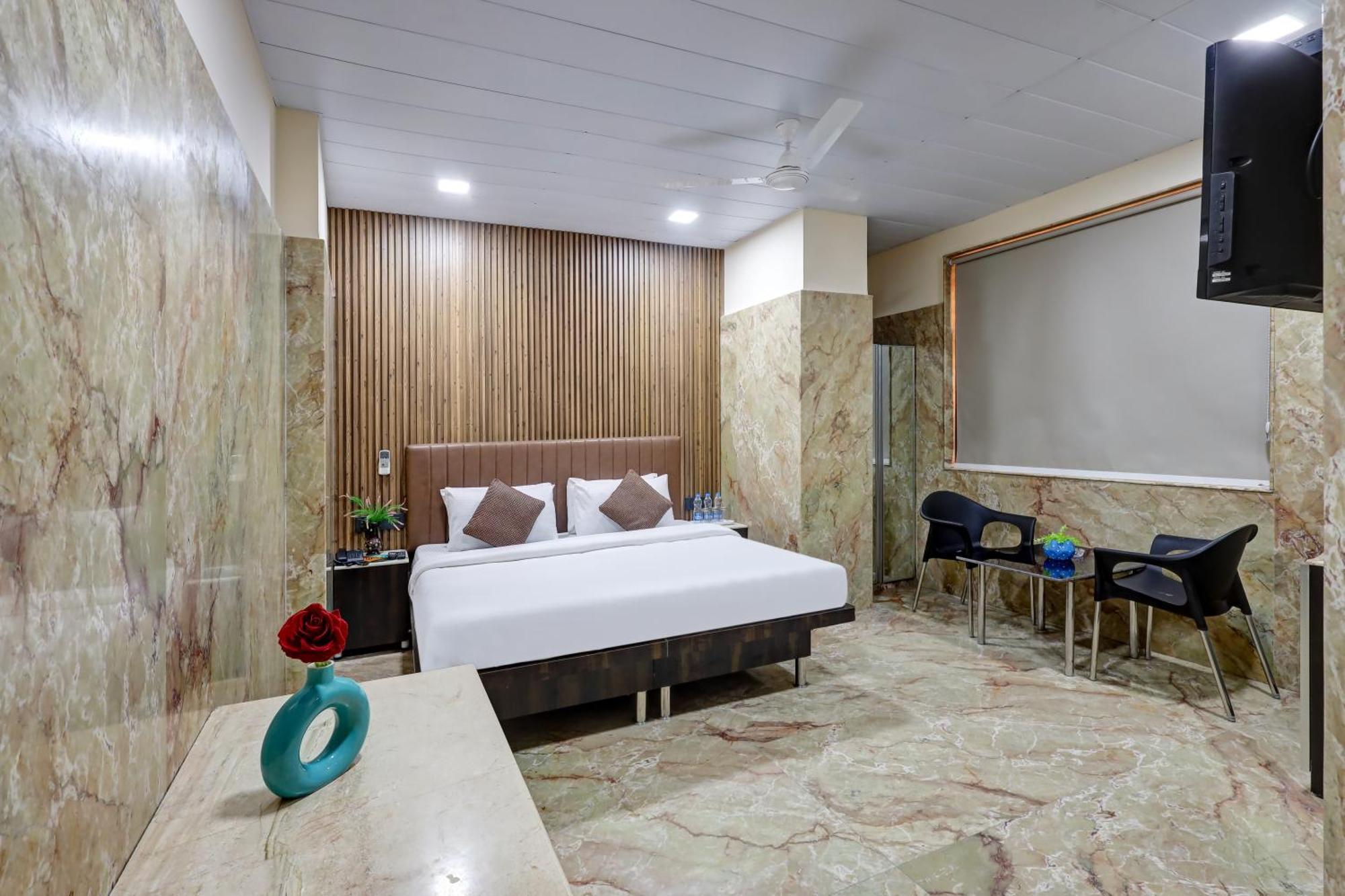 דלהי Hotel Singh Palace מראה חיצוני תמונה