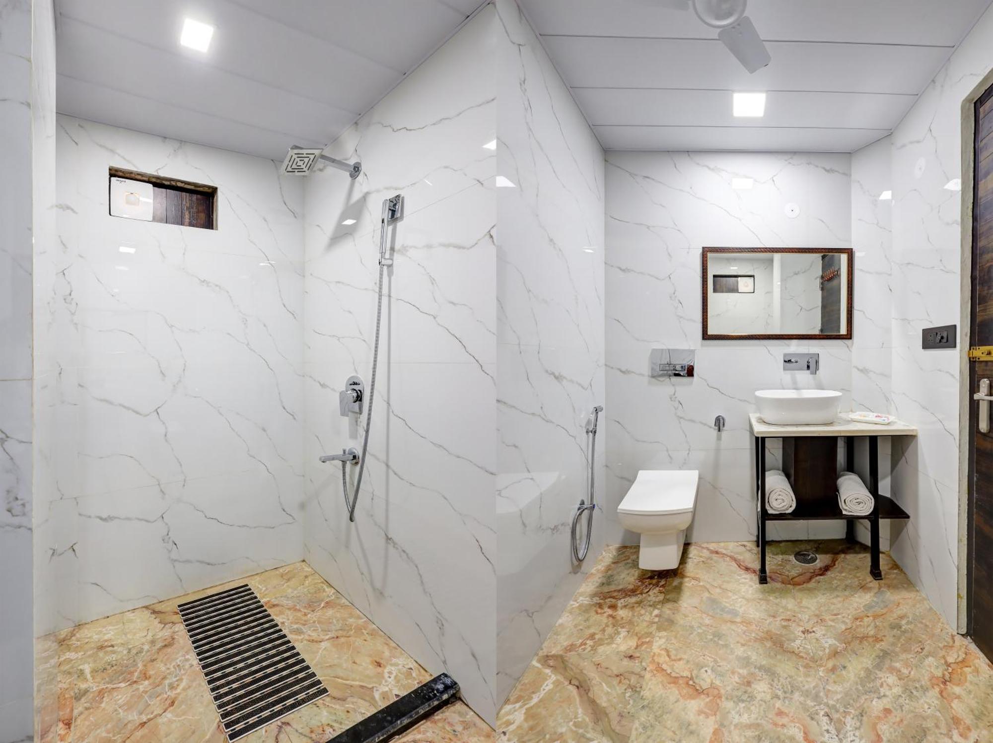 דלהי Hotel Singh Palace מראה חיצוני תמונה