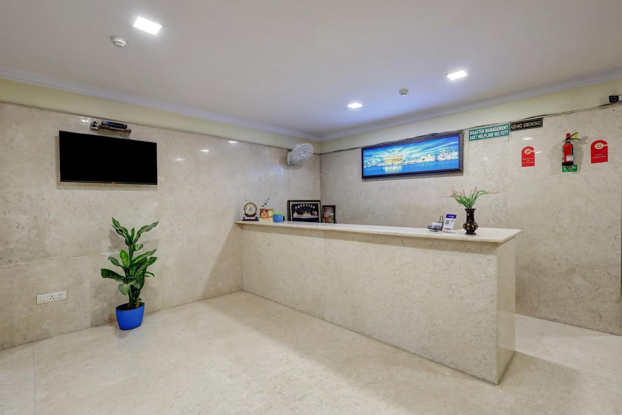 דלהי Hotel Singh Palace מראה חיצוני תמונה