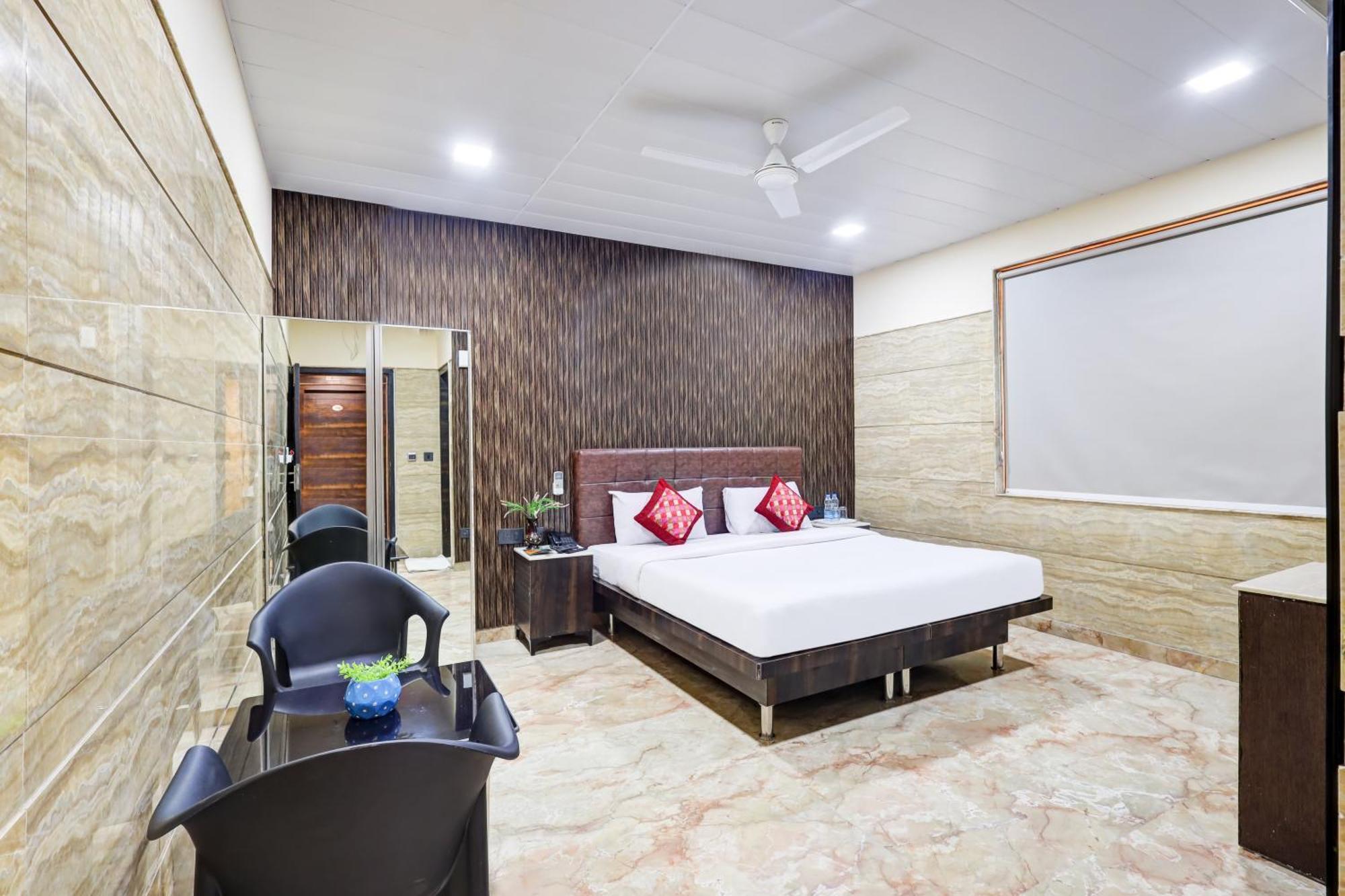 דלהי Hotel Singh Palace מראה חיצוני תמונה