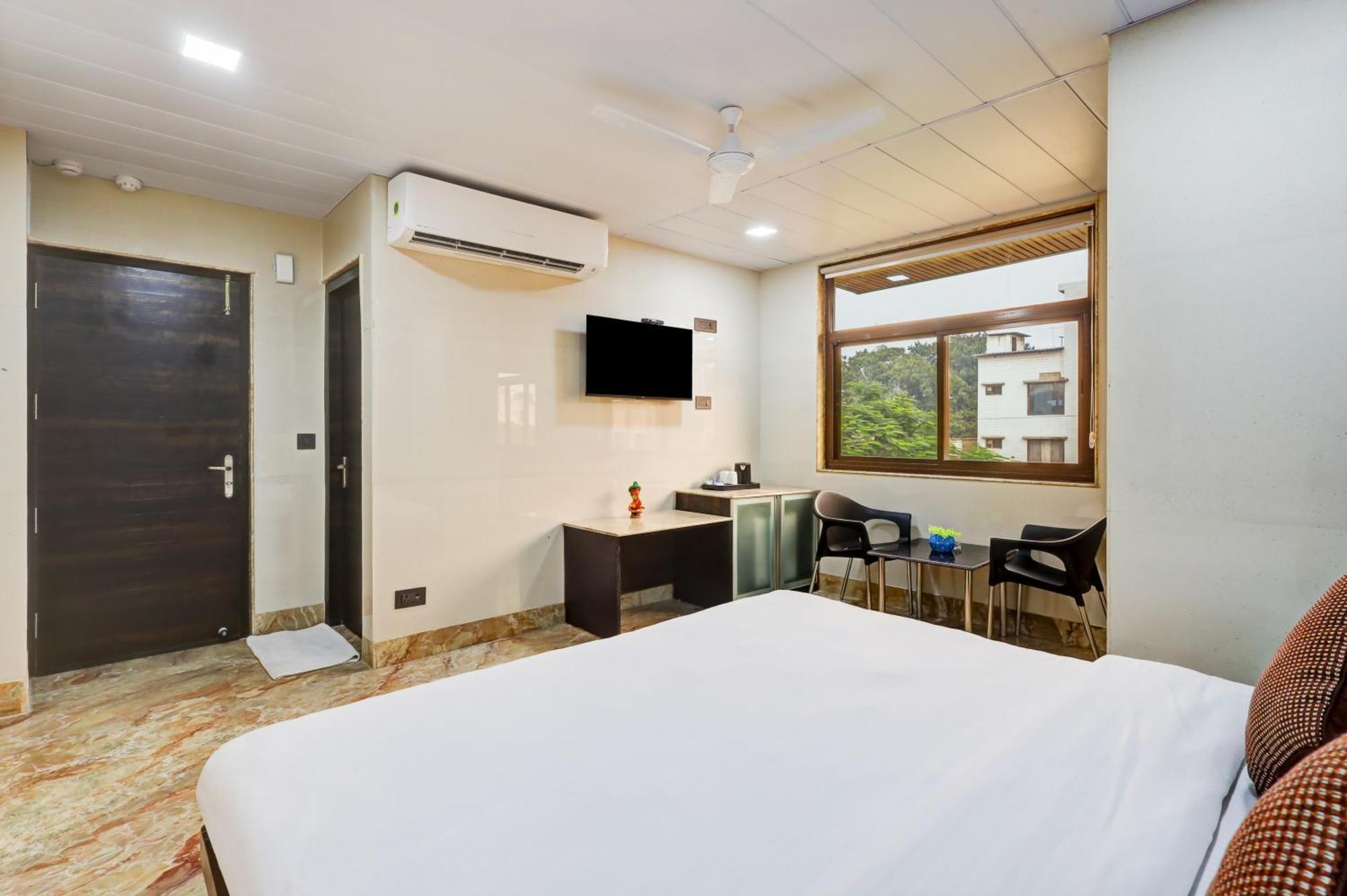 דלהי Hotel Singh Palace מראה חיצוני תמונה