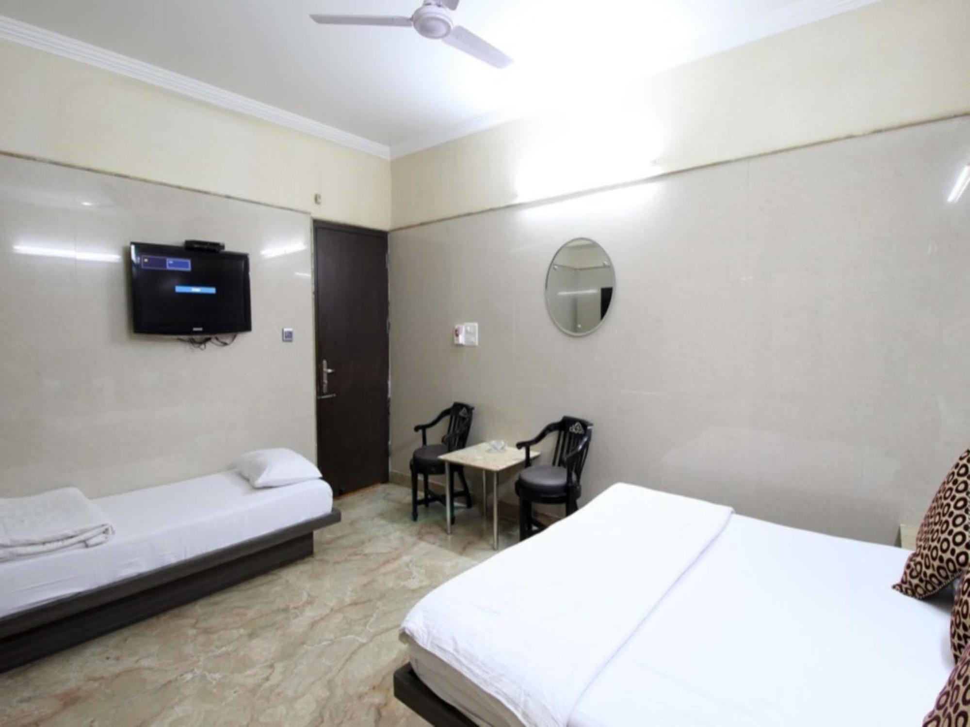 דלהי Hotel Singh Palace מראה חיצוני תמונה
